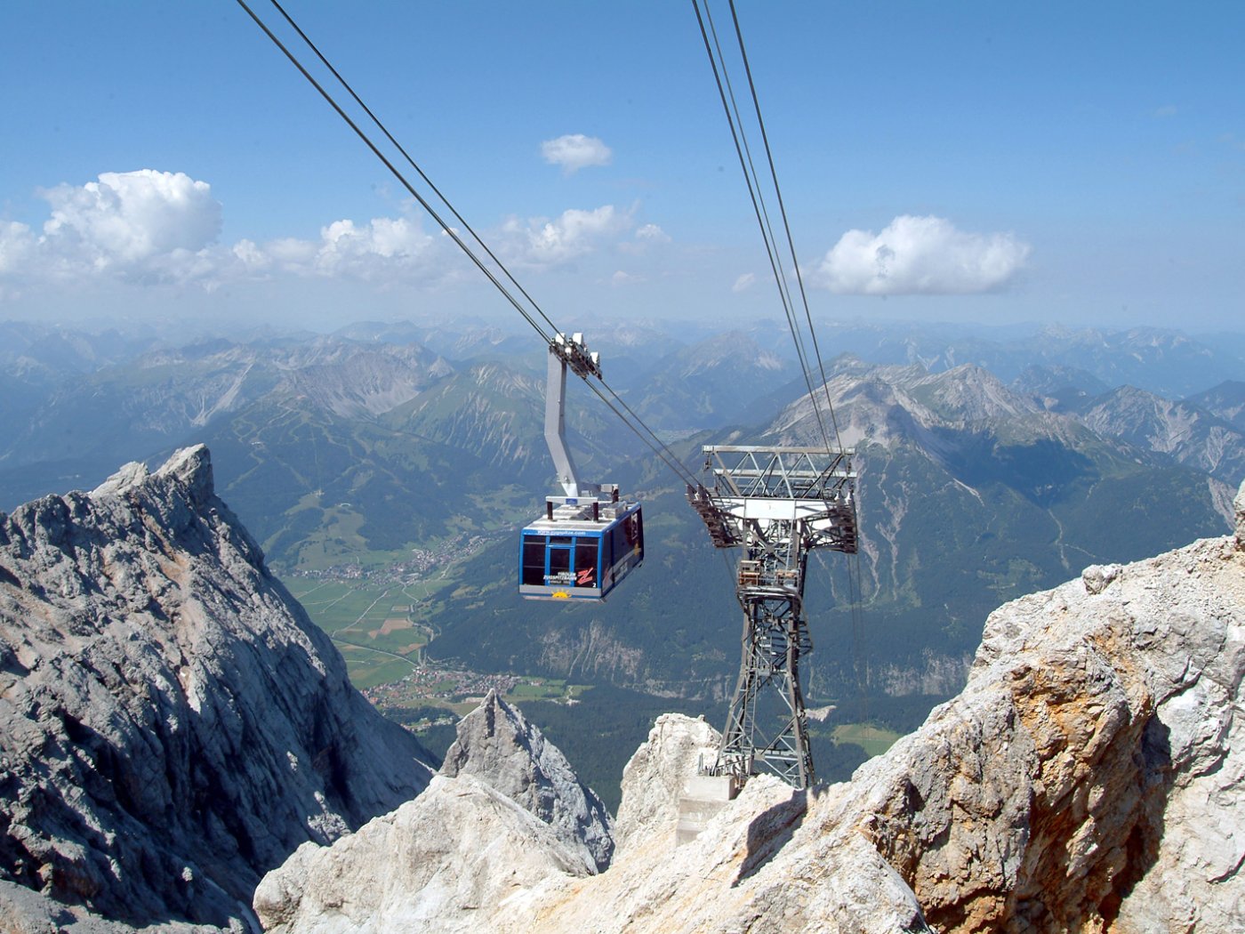 c_tiroler_zugspitzbahn_zugspitze-sommer.jpg